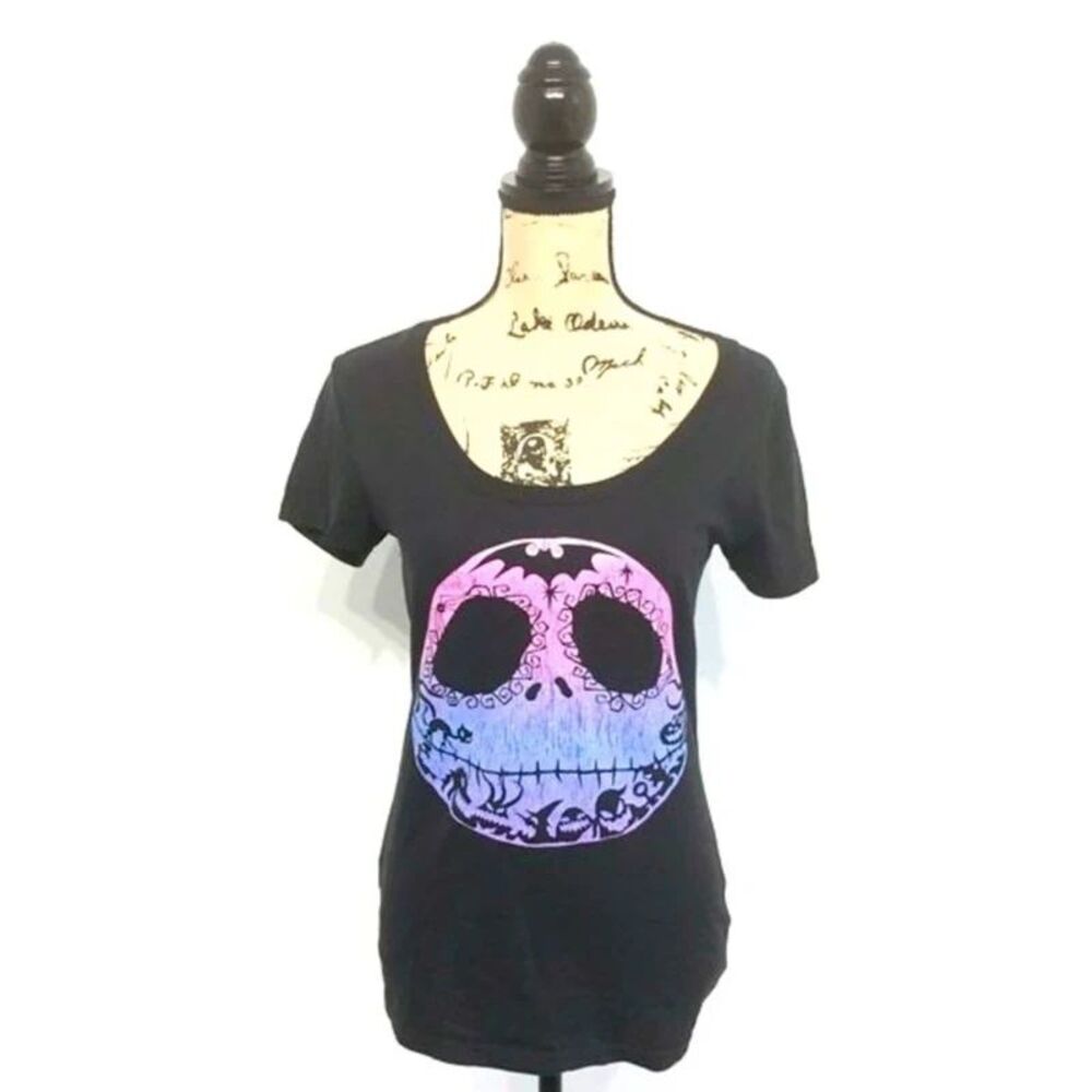 Disney Small T-Shirt Nightmare Before Christmas Scoop Neck Short Sleeve
